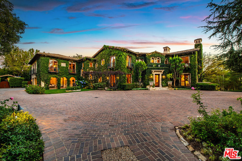 main property photo 39