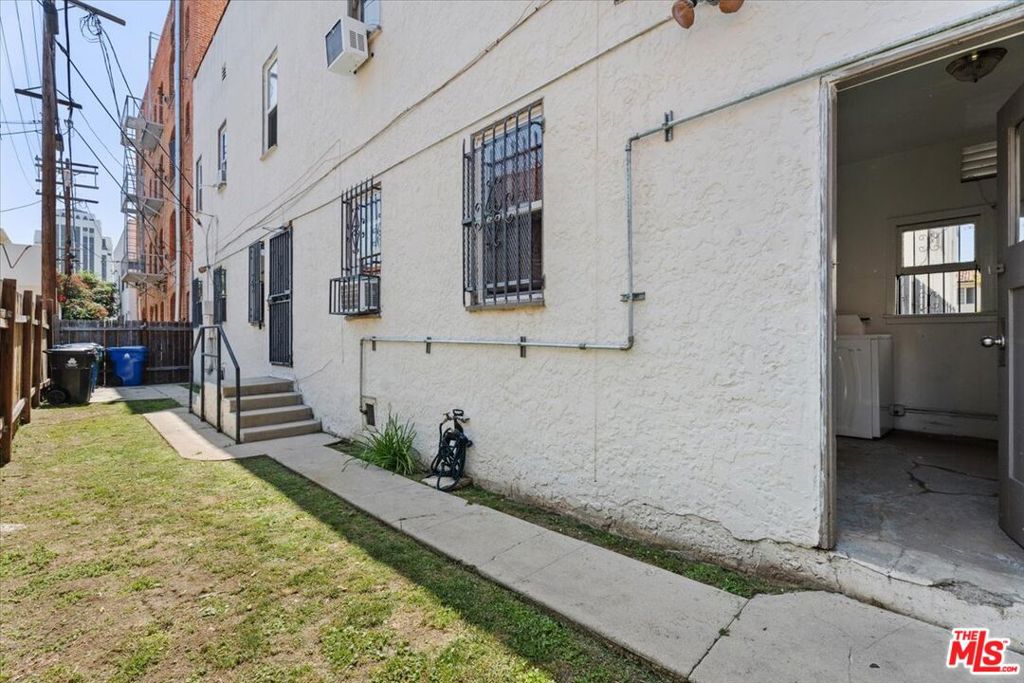main property photo 20