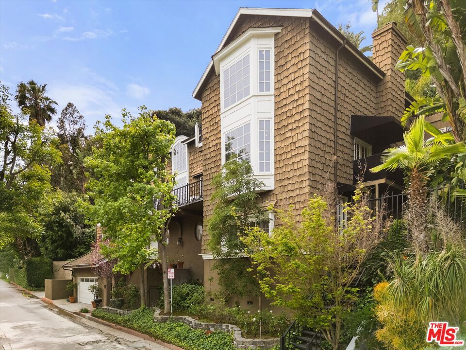 main property photo 54