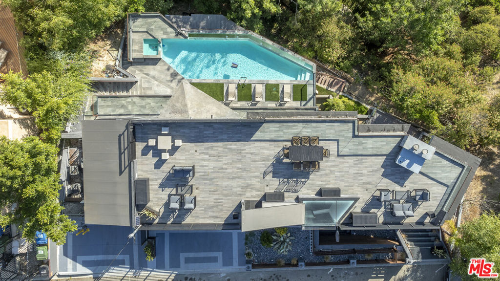 main property photo 56