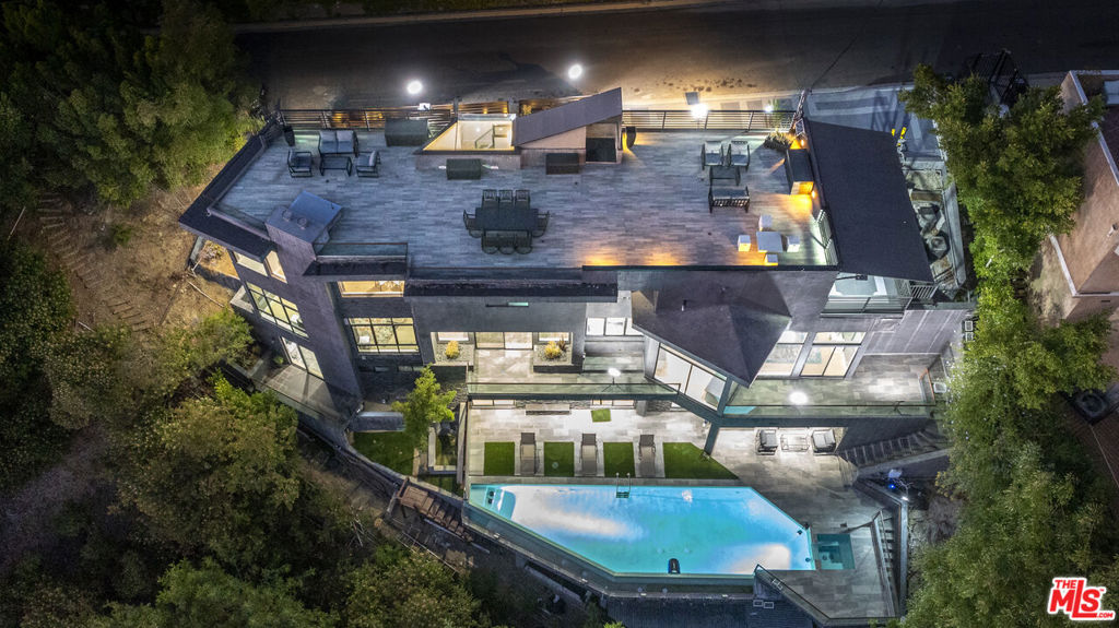 main property photo 66