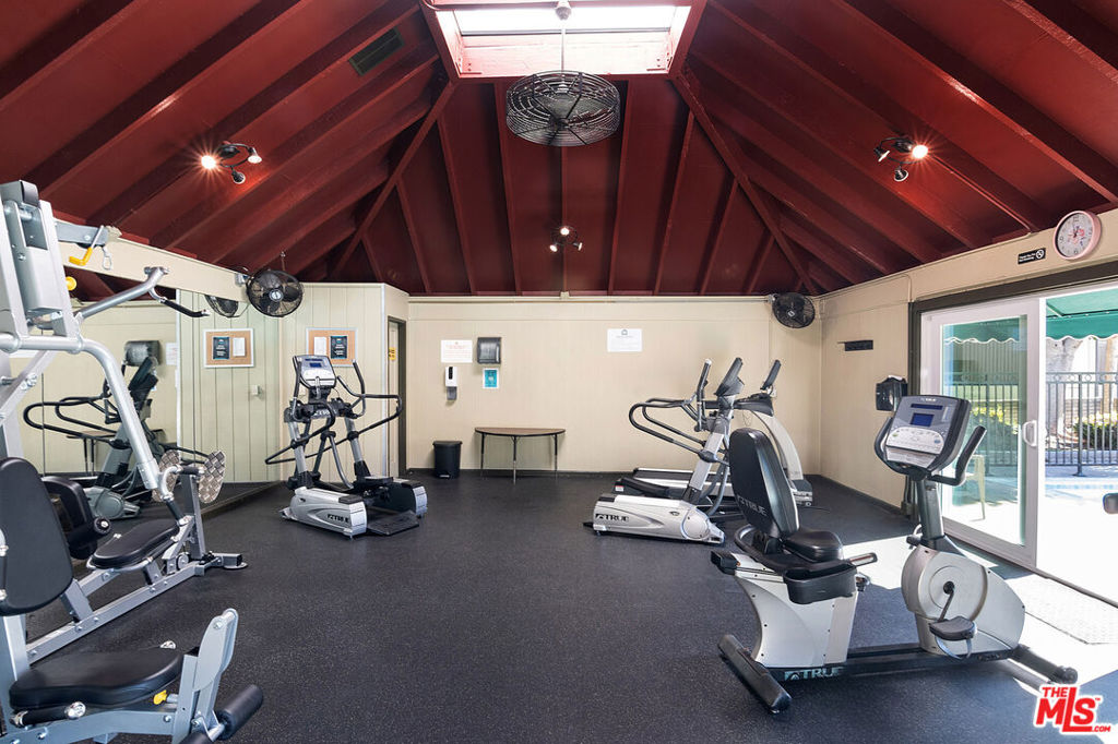 main property photo 31