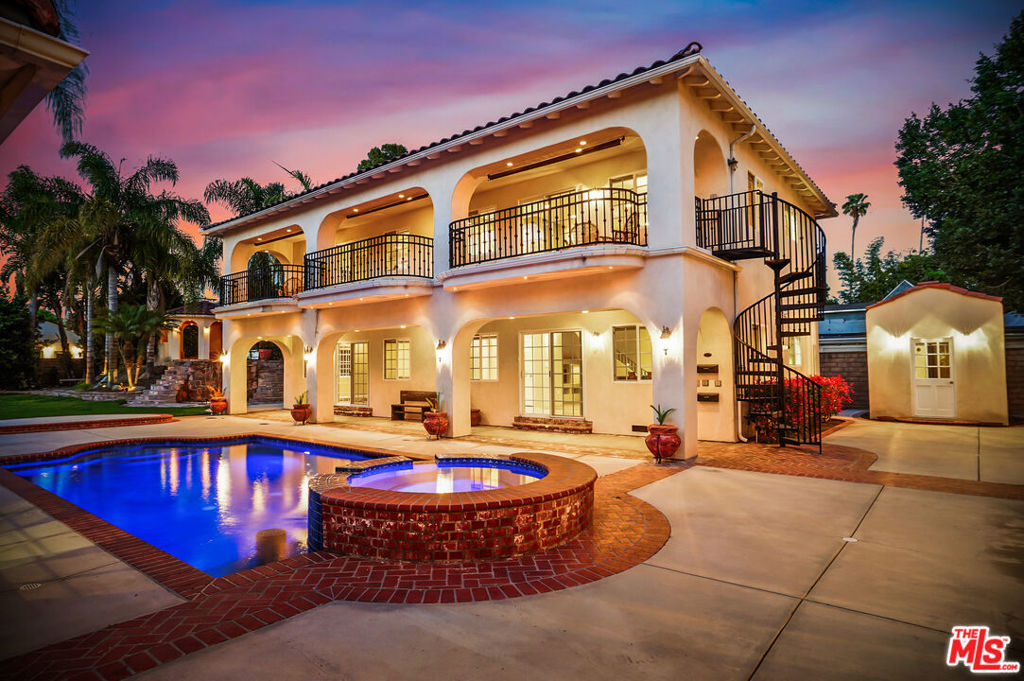 main property photo 39