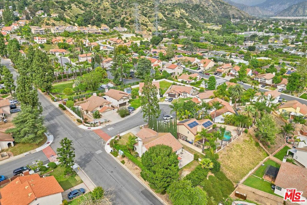 main property photo 61