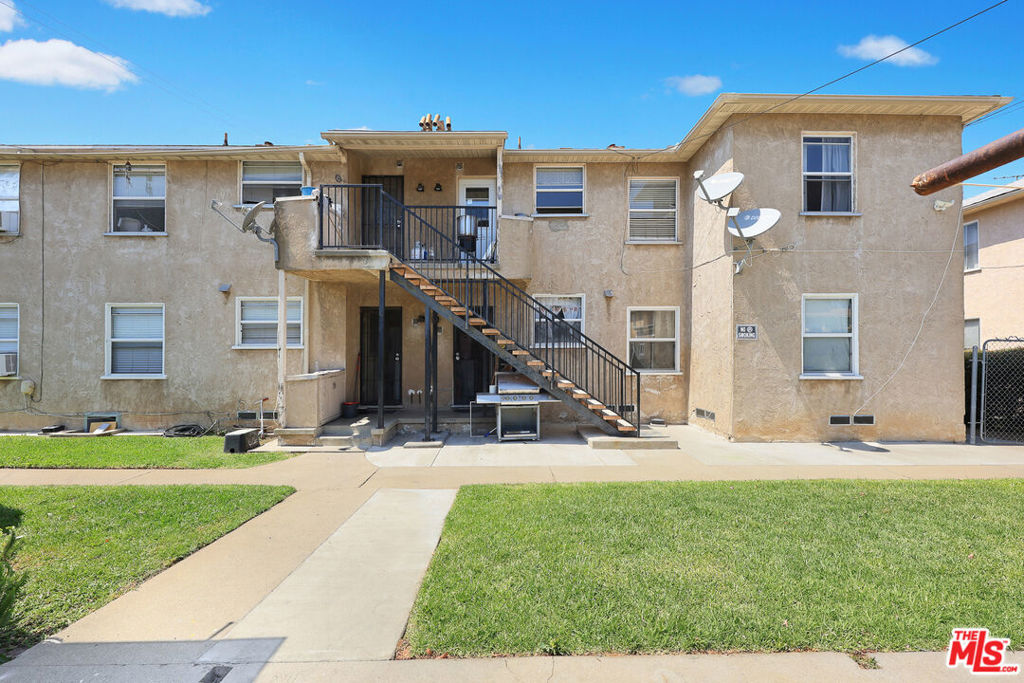 main property photo 13
