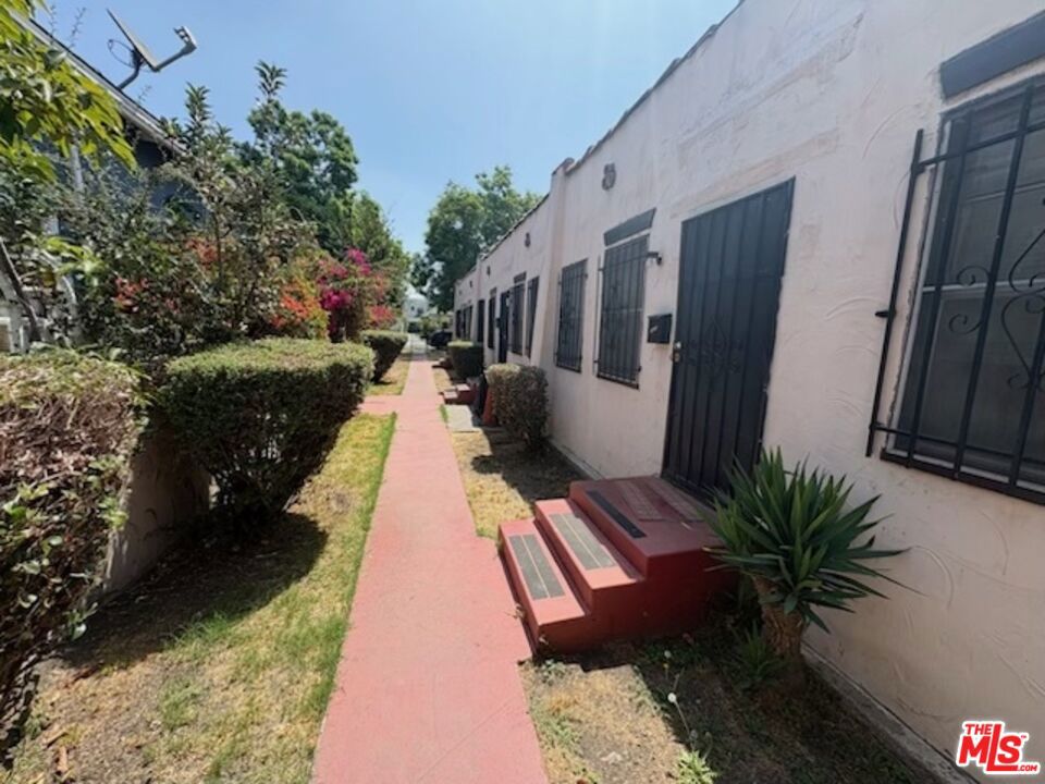 main property photo 22