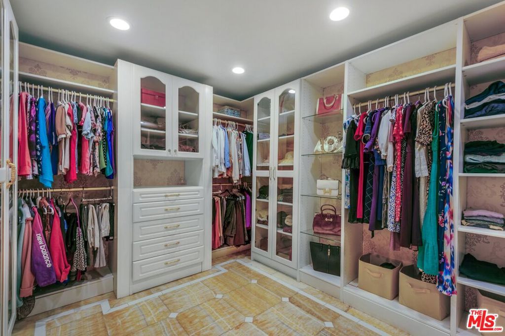 main property photo 53