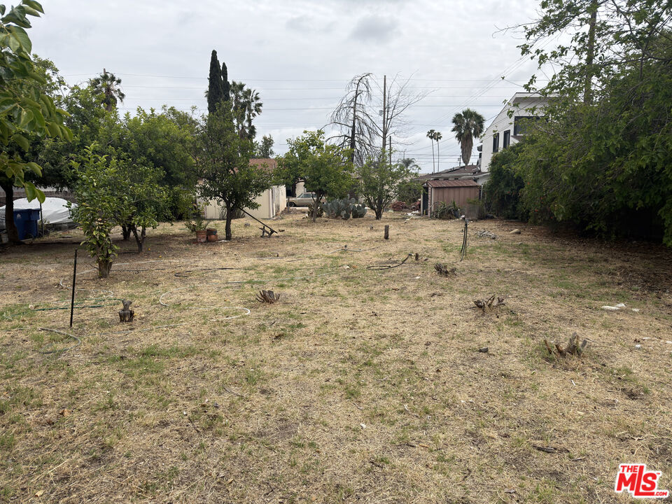 main property photo 13