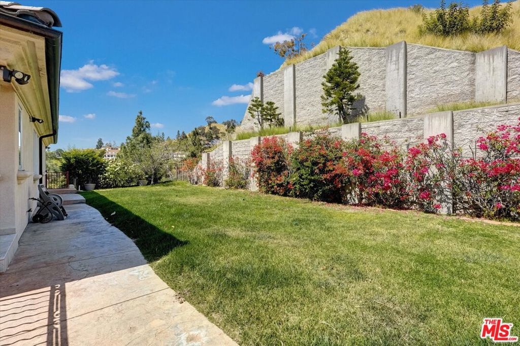 main property photo 50