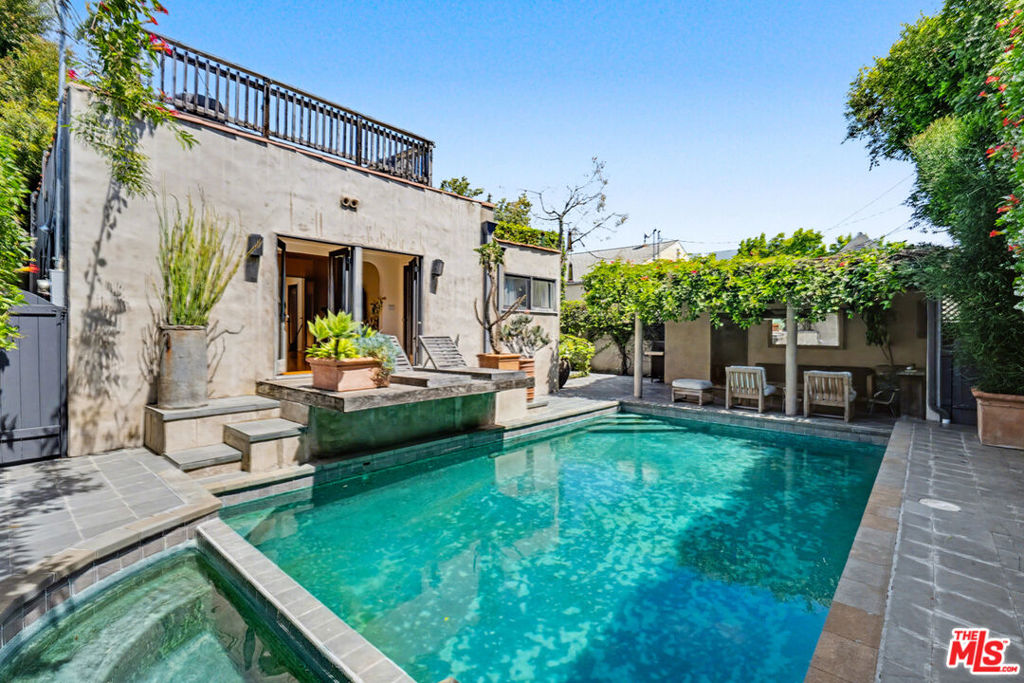 main property photo 38