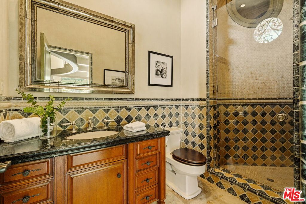 main property photo 58