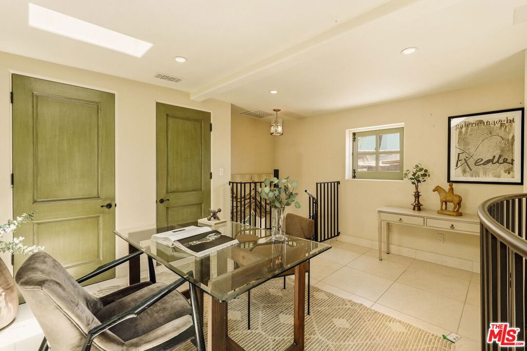 main property photo 59
