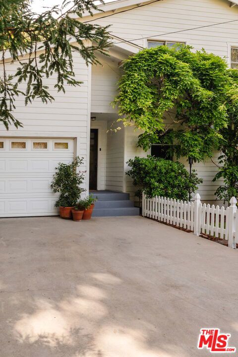 main property photo 64