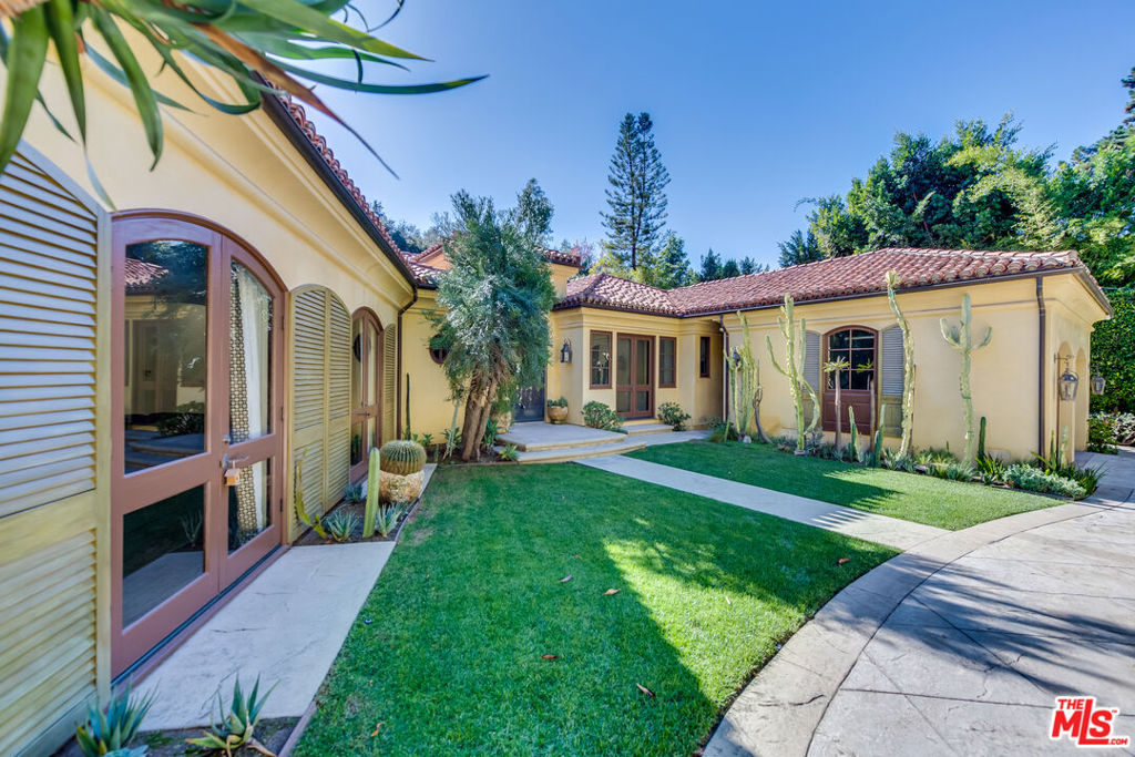 main property photo 2