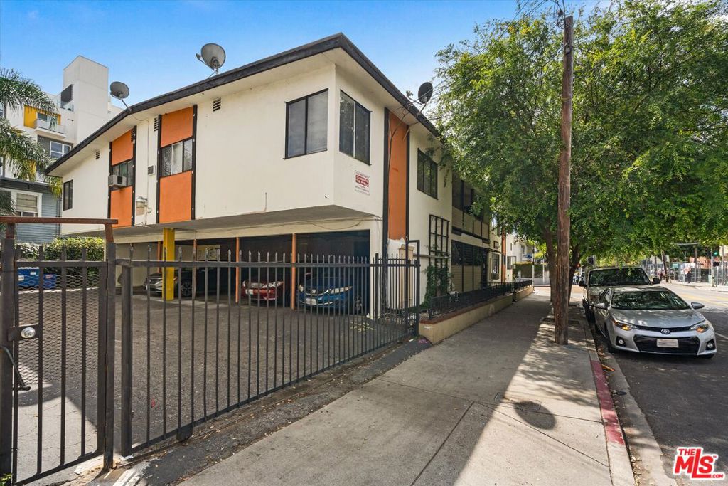 main property photo 3
