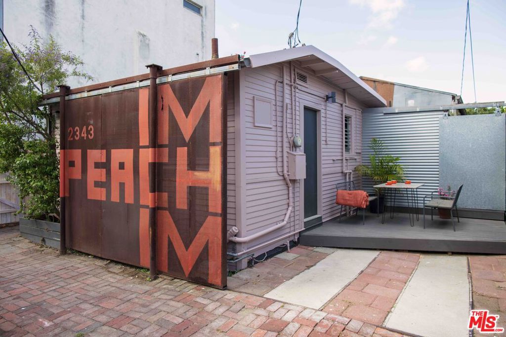 main property photo 22