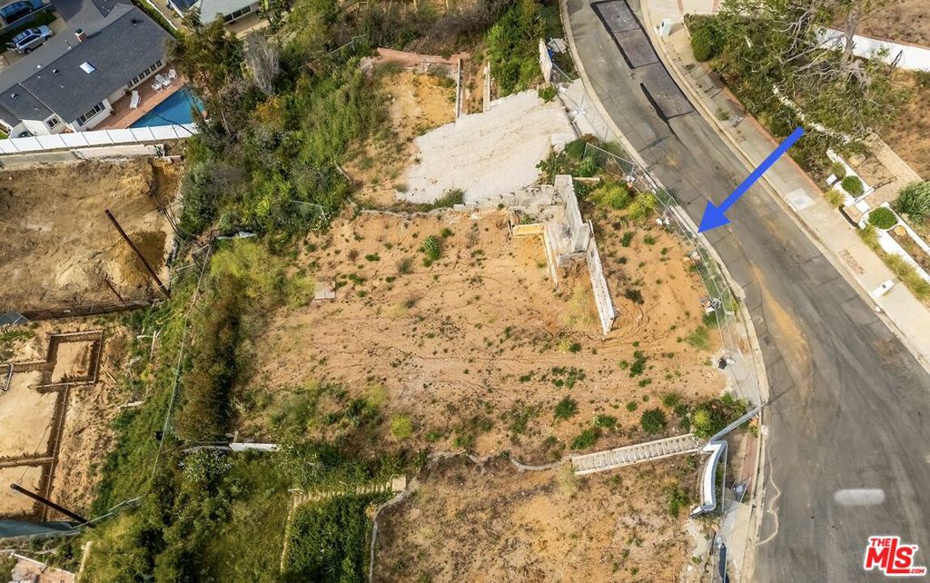 main property photo 12