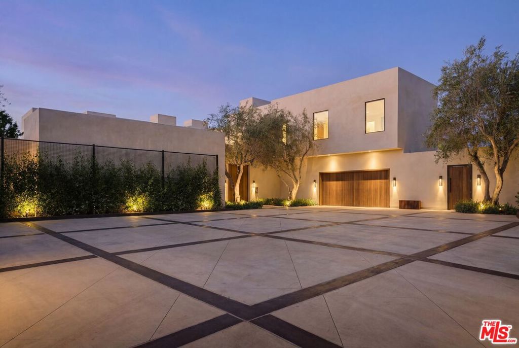 main property photo 49