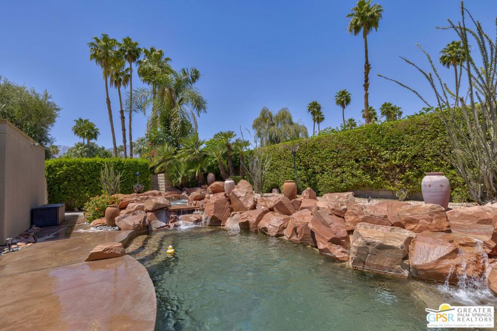 main property photo 30