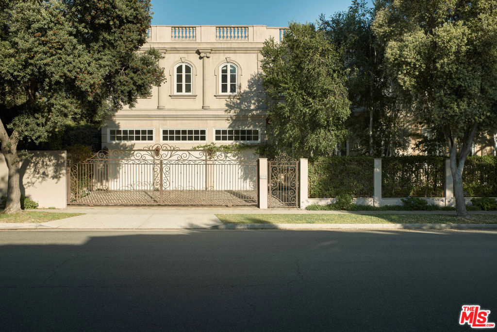 main property photo 31