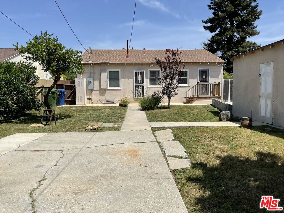 main property photo 18