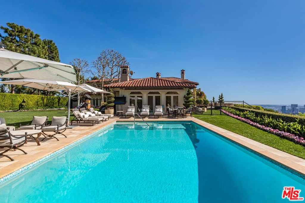 main property photo 40