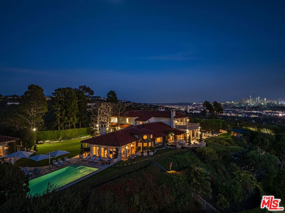 main property photo 50