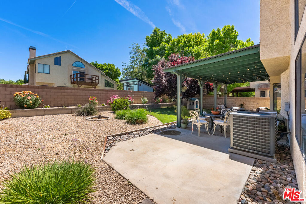 main property photo 28