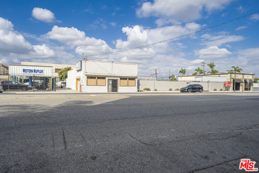 main property photo 8