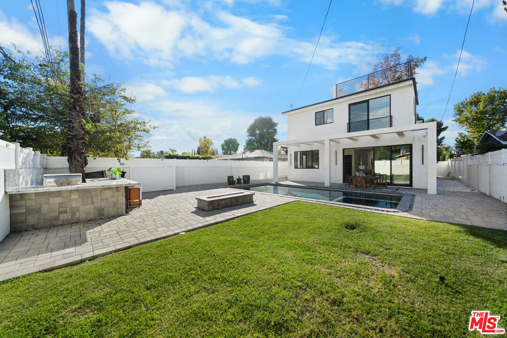 main property photo 59
