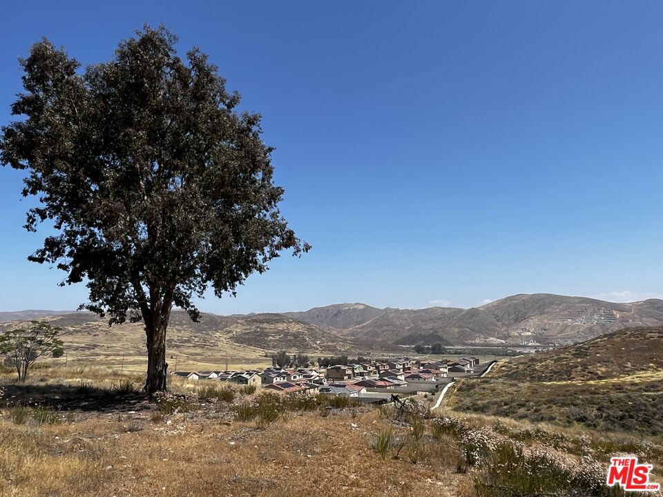 main property photo 45
