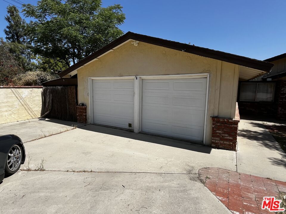 main property photo 60