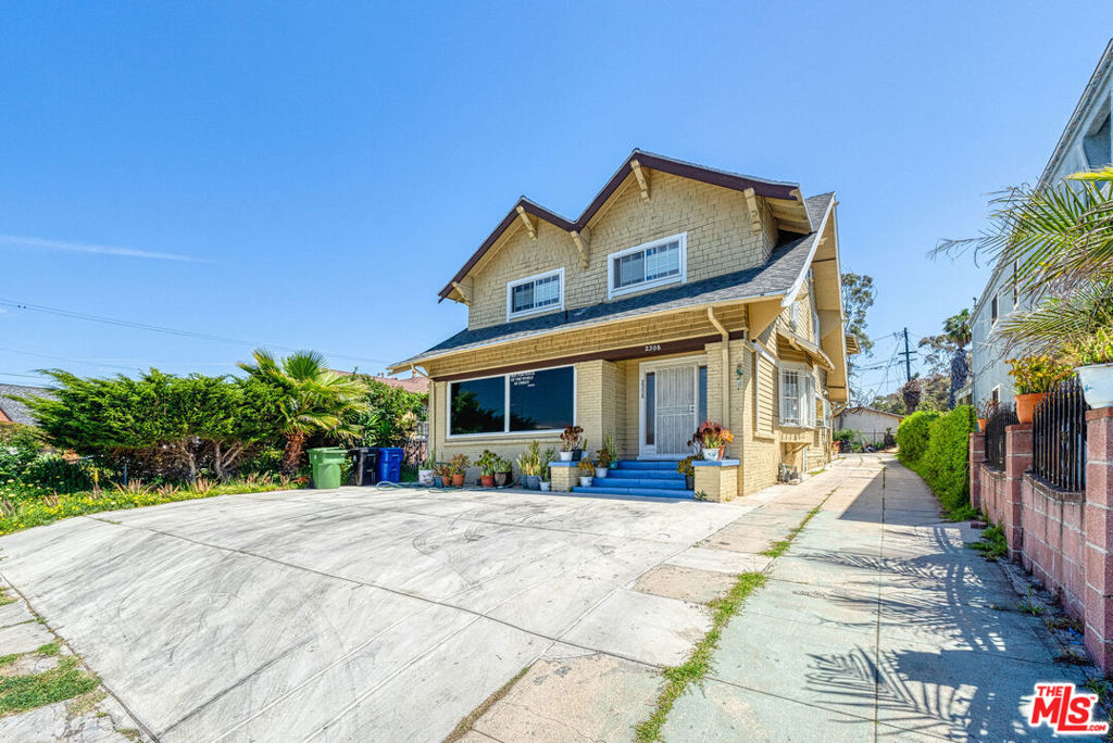main property photo 4