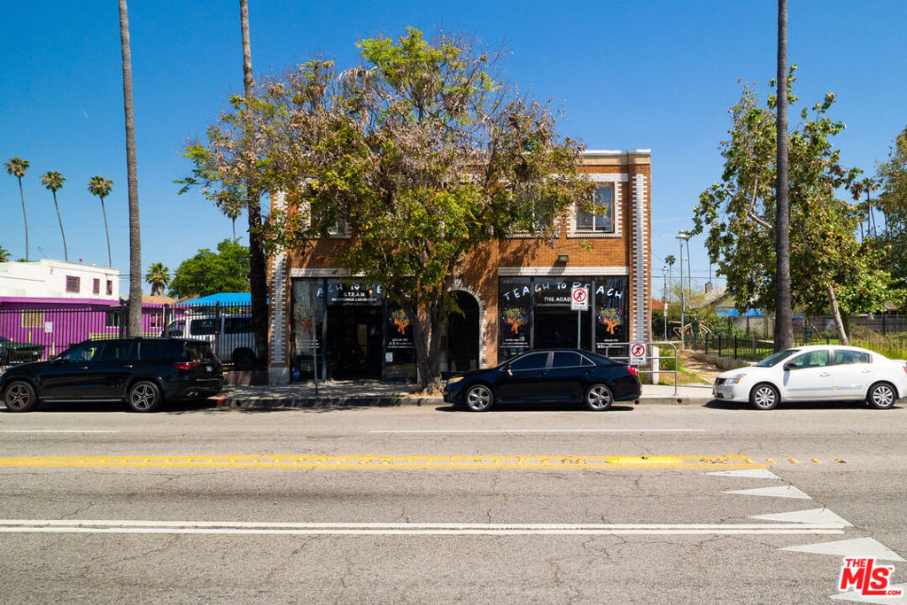 main property photo 27