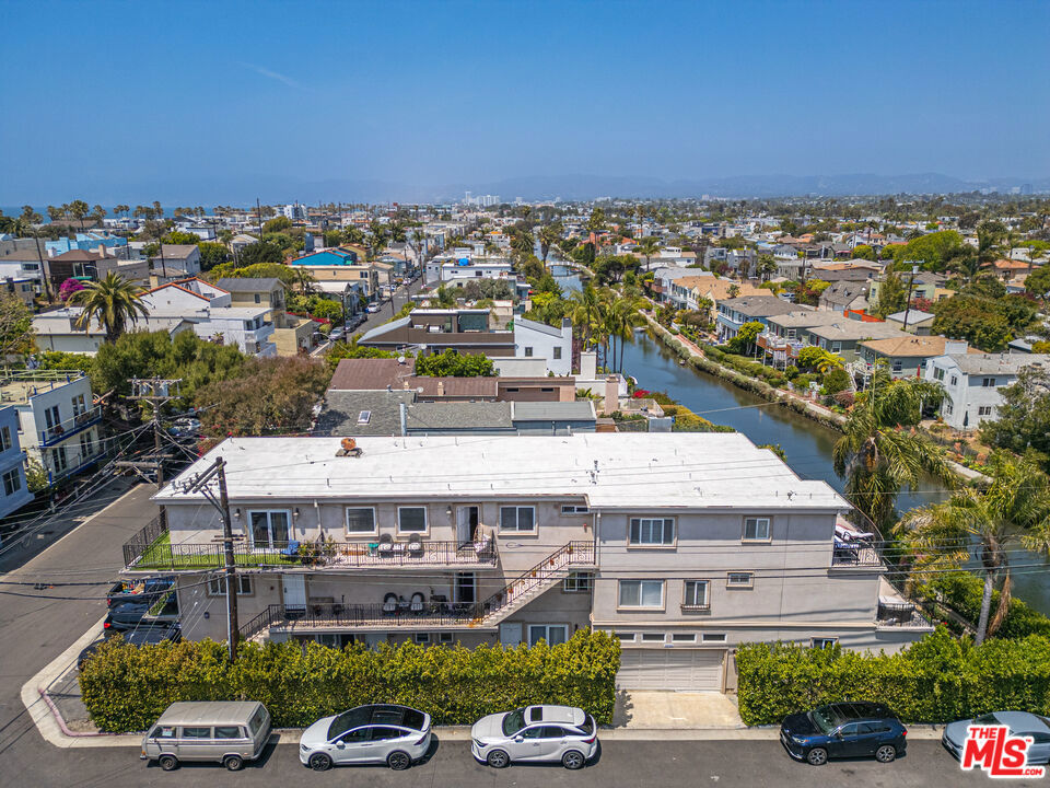 main property photo 74
