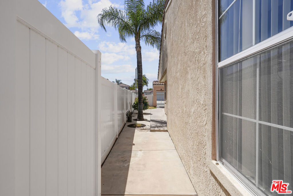 main property photo 31