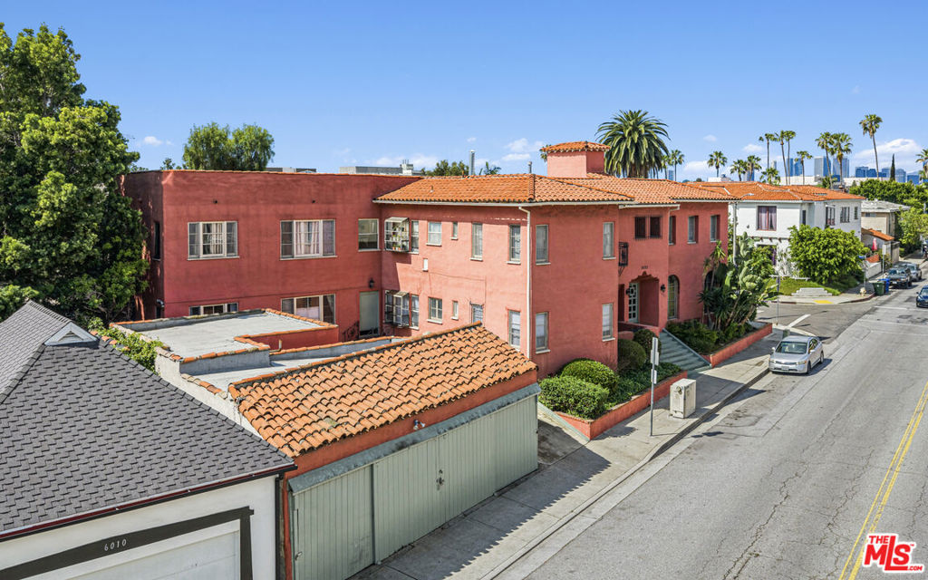 main property photo 19