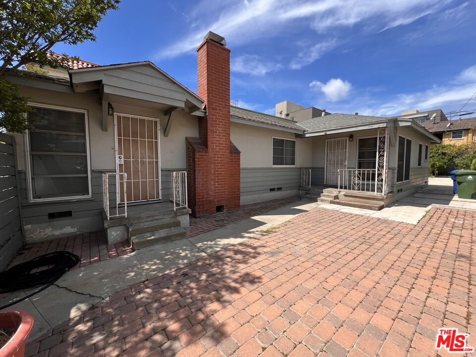 main property photo 2