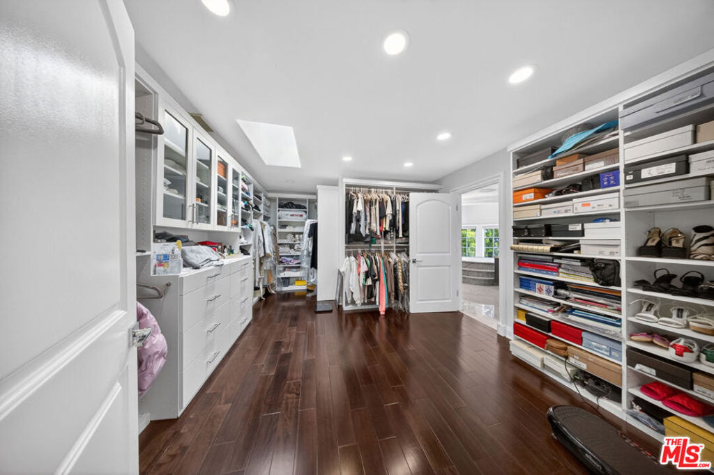 main property photo 58