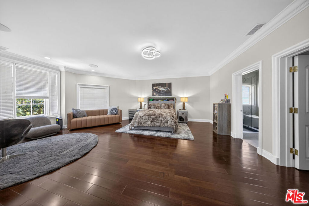 main property photo 61