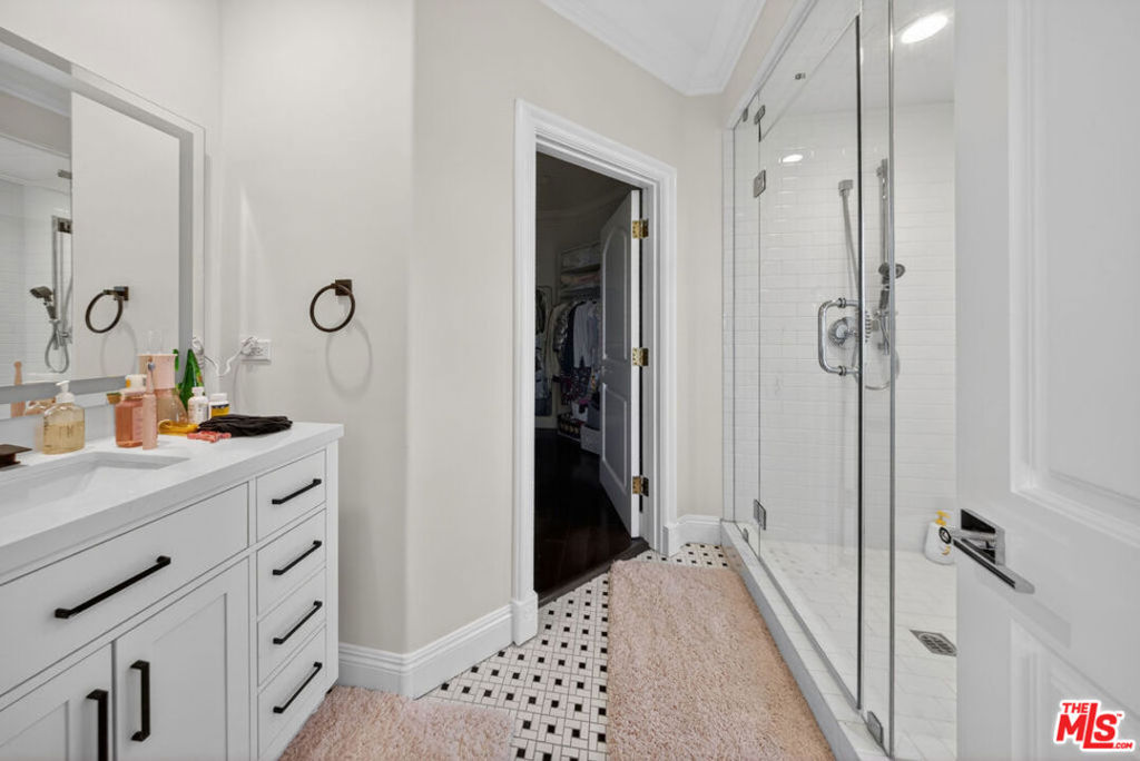 main property photo 66