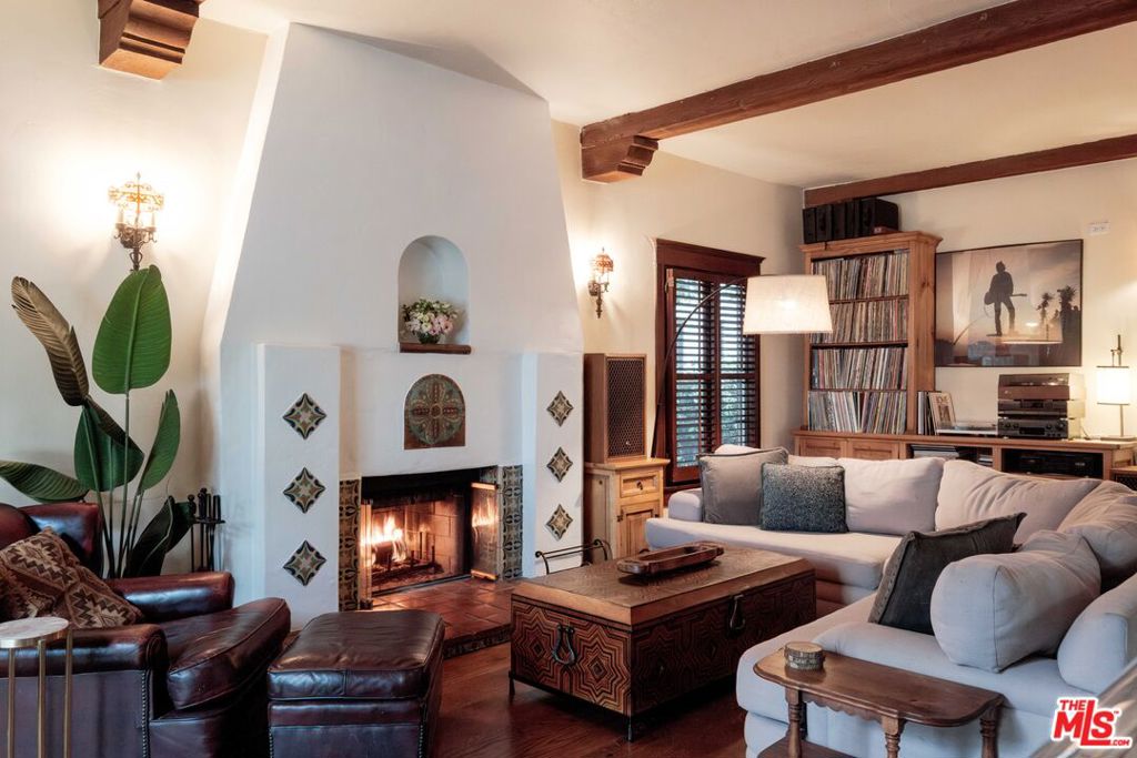 main property photo 4