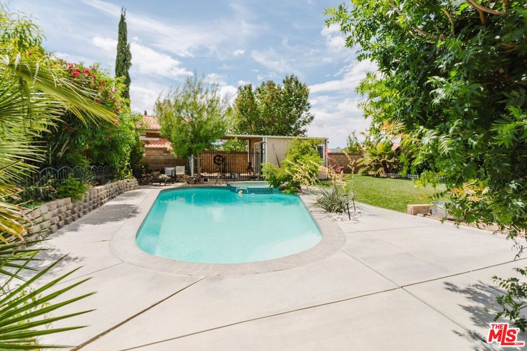 main property photo 33