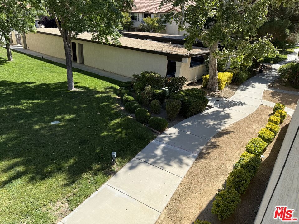 main property photo 41