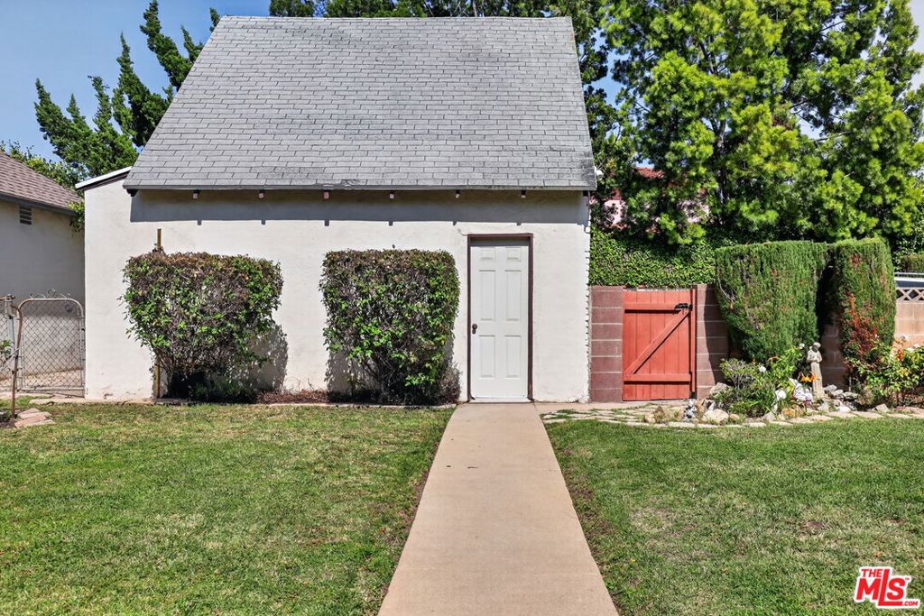 main property photo 60
