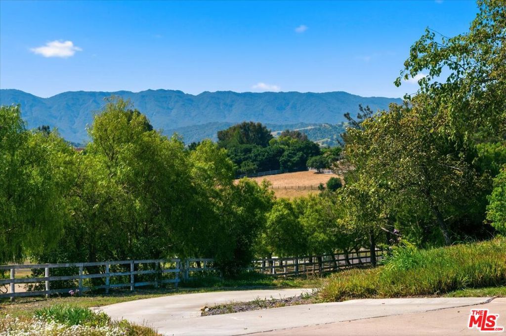 main property photo 41