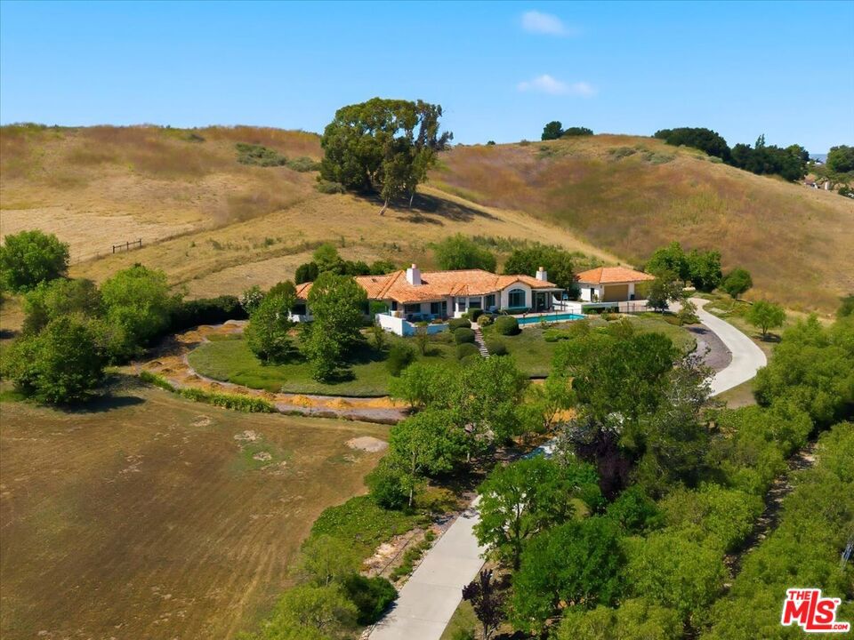 main property photo 42