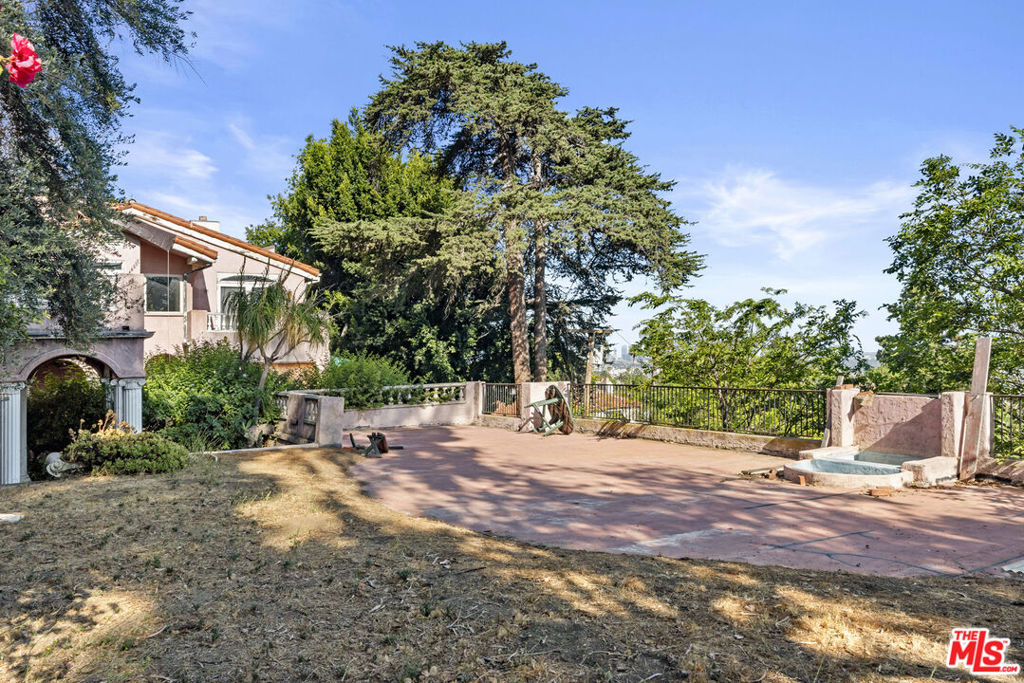 main property photo 15