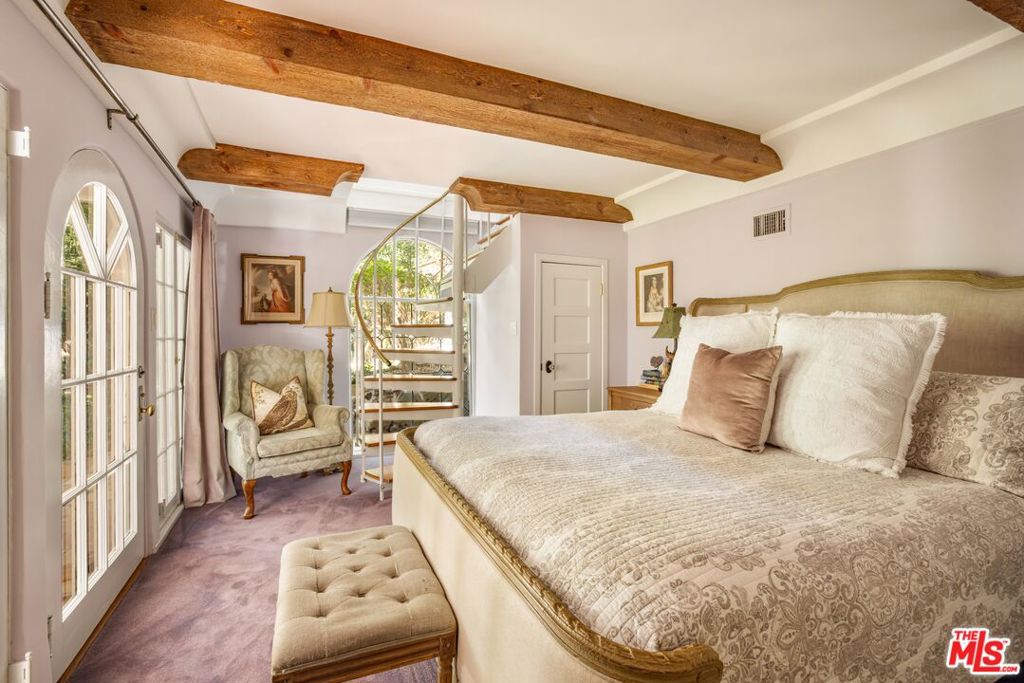 main property photo 18
