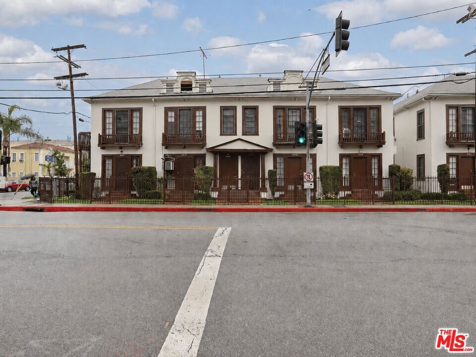 main property photo 5